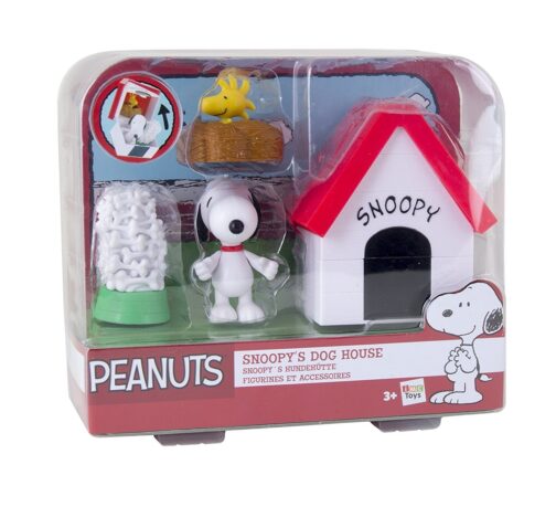 Peanuts Snoopy Dog House